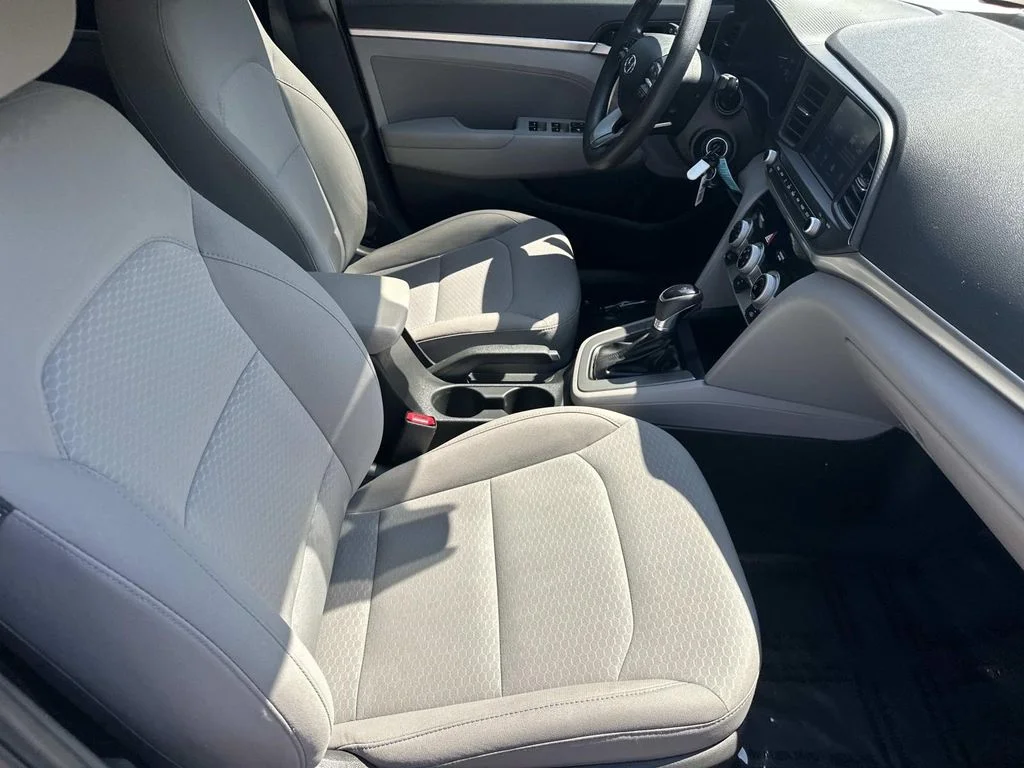 Used 2019 Gray Hyundai SEL image 13