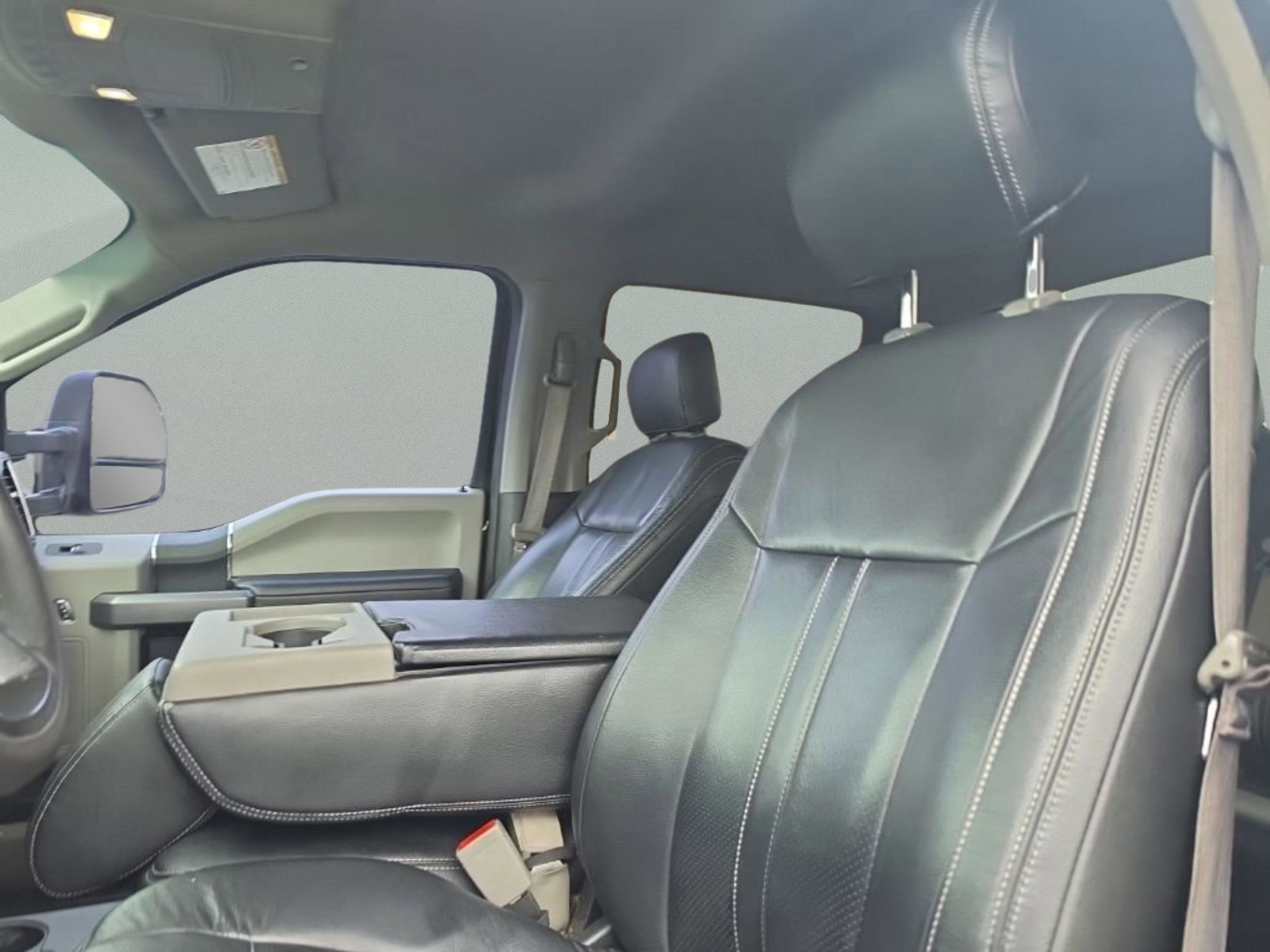 Used 2019 Black Ford XLT image 23