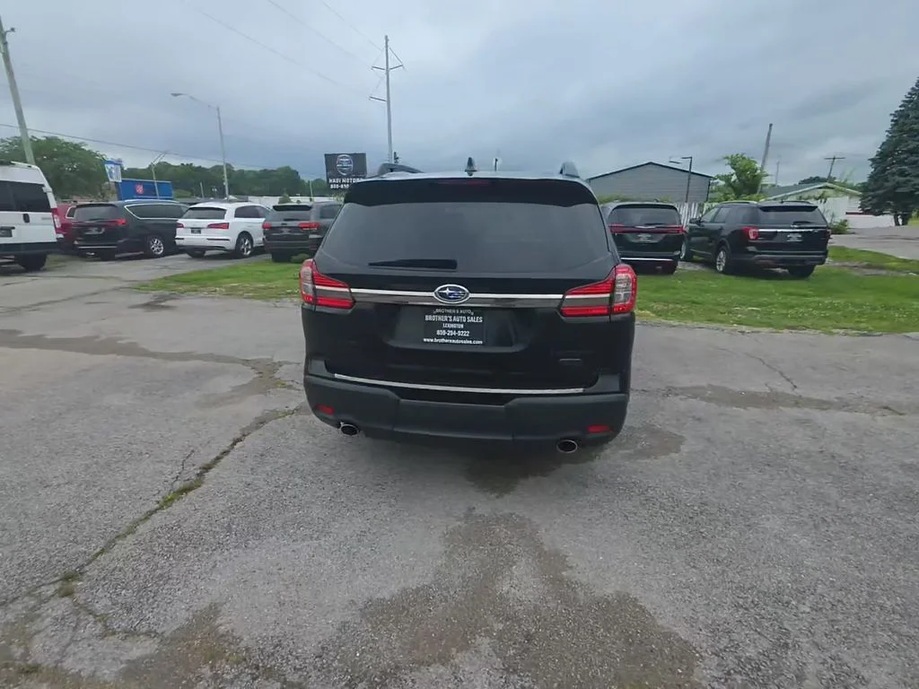 Used 2022 Black Subaru Onyx Edition image 3