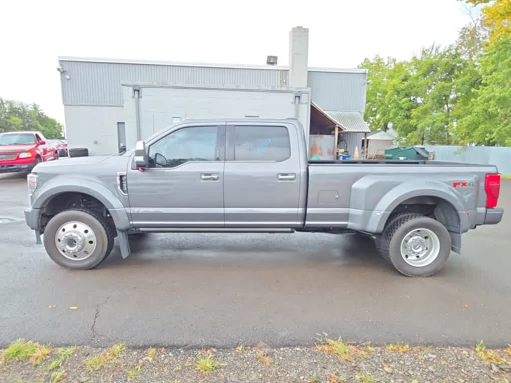 Used 2022 Carbonized Gray Ford Platinum image 9