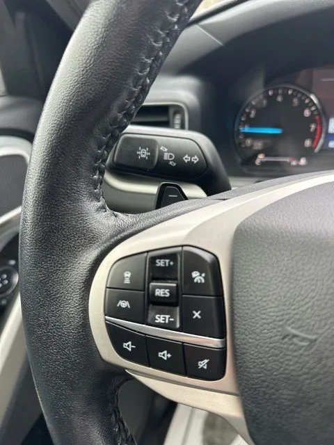 Used 2021 Black Ford XLT image 21