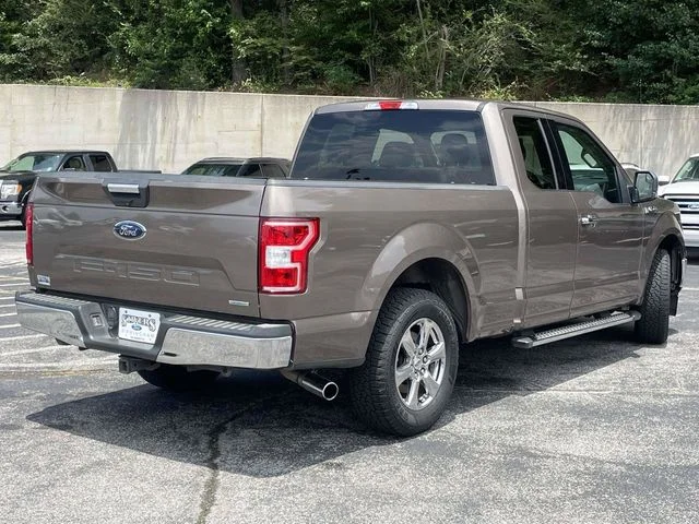 Certified Used 2018 Gray Ford XLT image 3