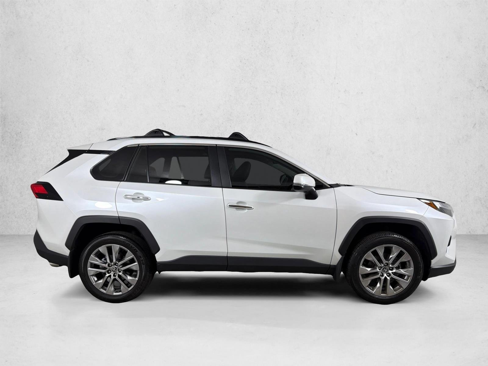 Certified Used 2025 Wind Chill Pearl Toyota Limited image 3