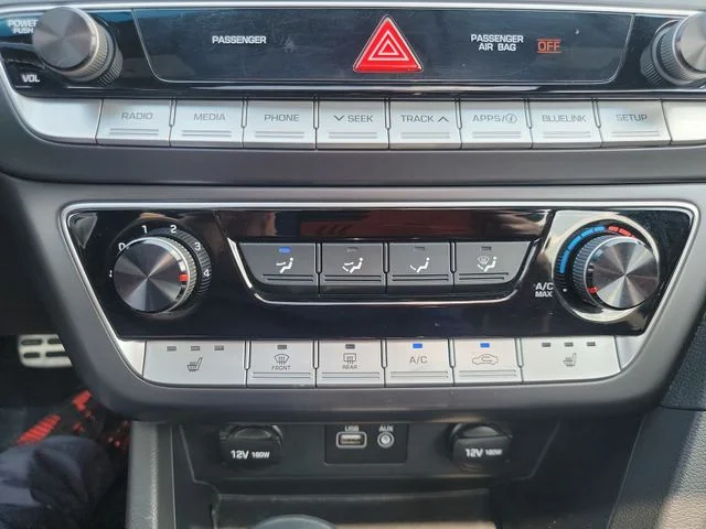 Used 2018 Blue Hyundai Sport image 19