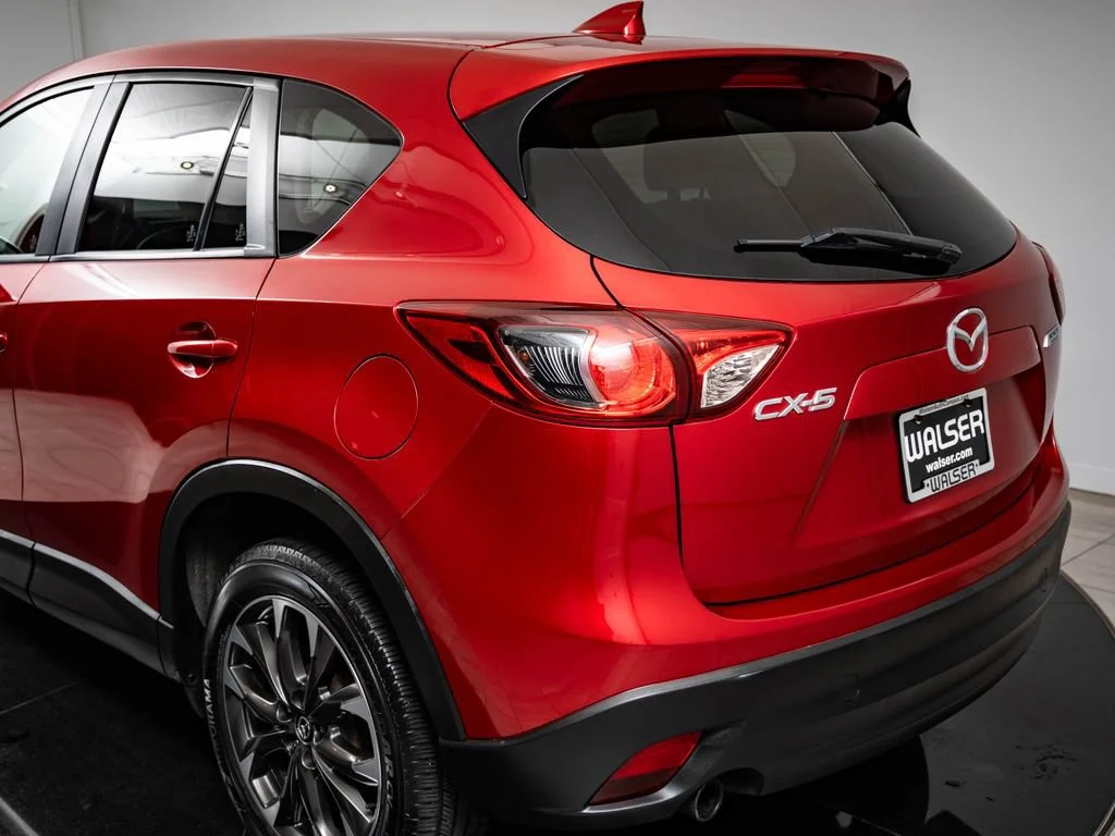 Used 2016 Soul Red Metallic Mazda Grand Touring image 19