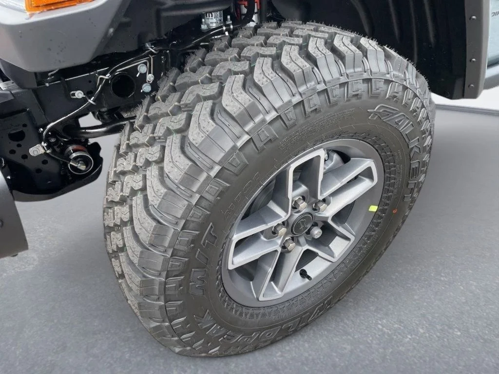 New 2026 Anvil Clear-Coat Exterior Paint Jeep Mojave X image 8