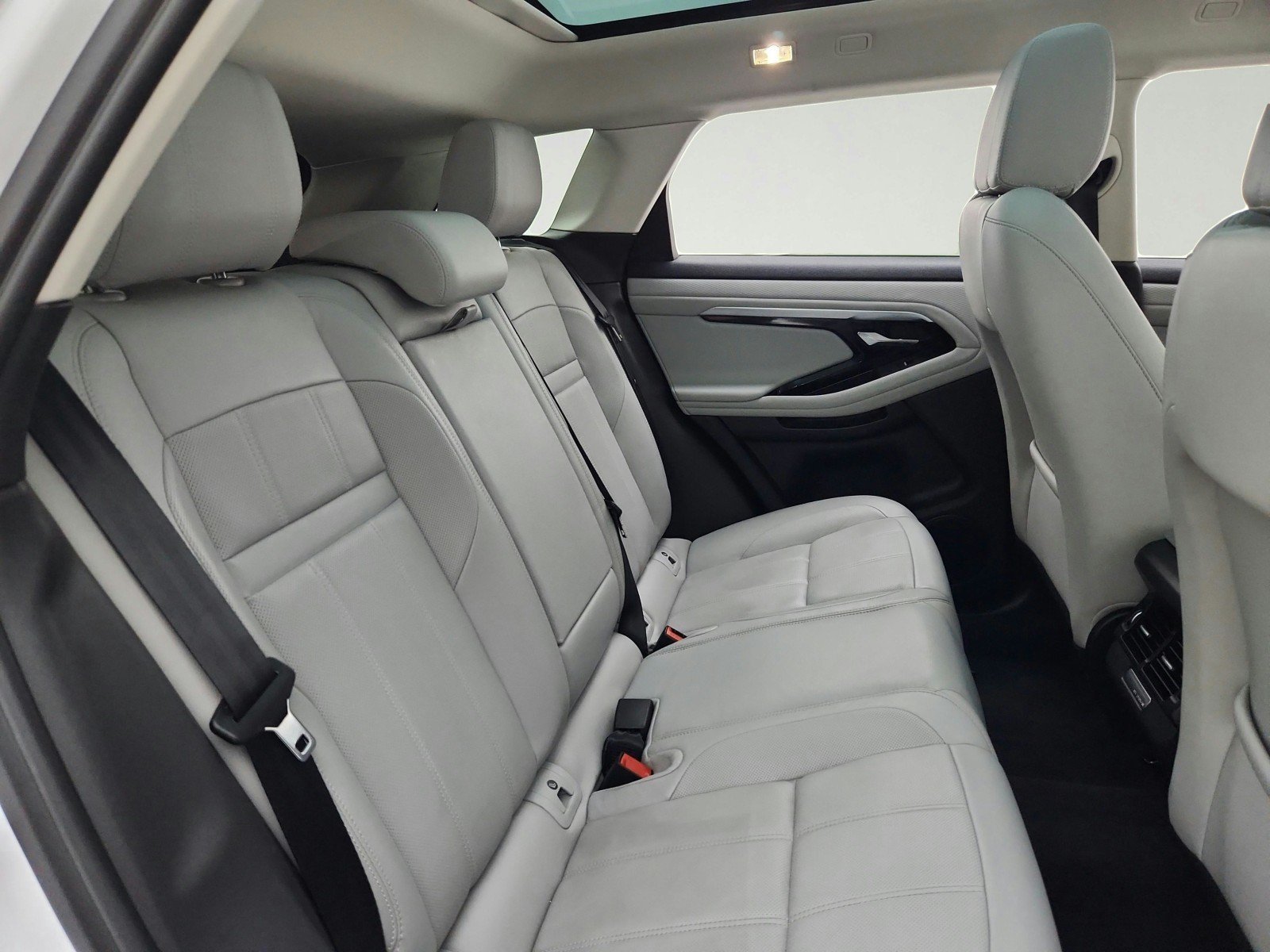 Used 2021 Fuji White Land Rover S image 31