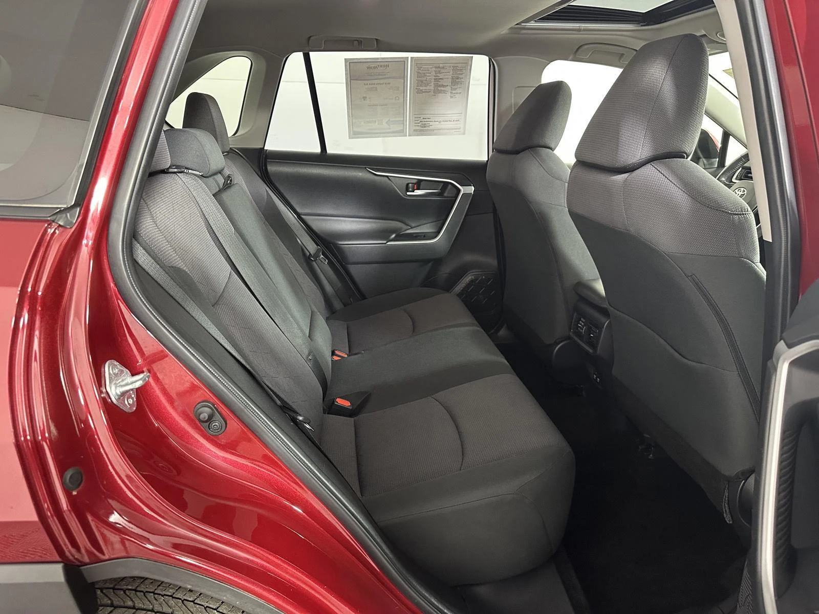 Used 2019 Ruby Flare Pearl Toyota XLE image 3