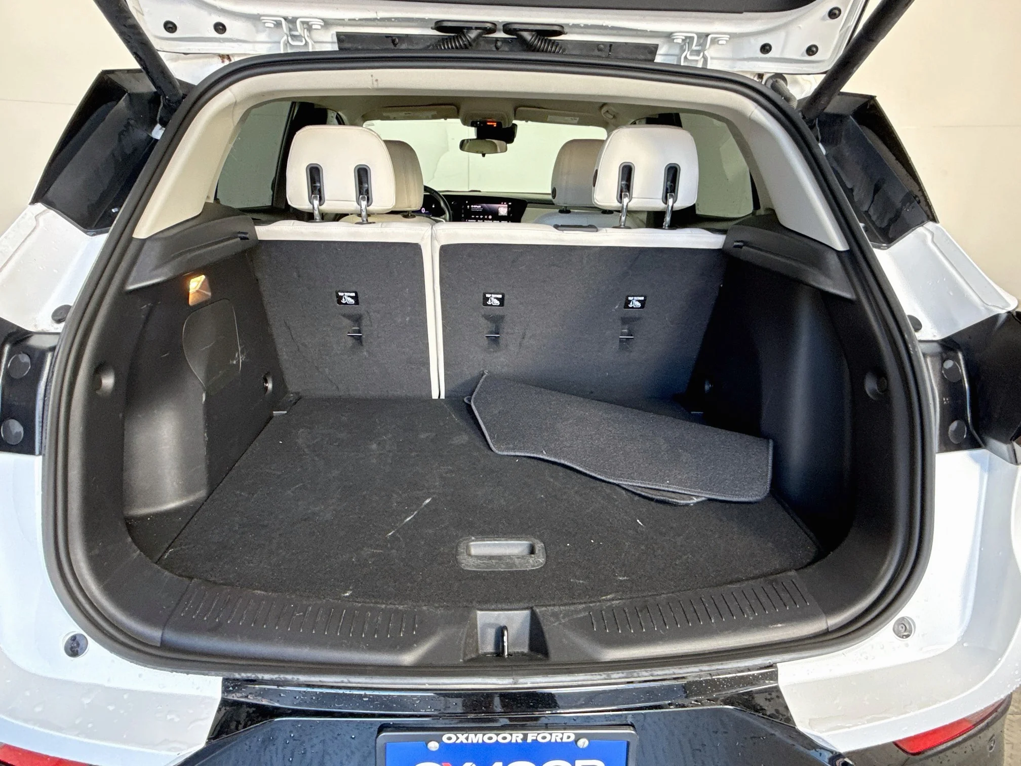 Used 2024 Summit White Buick Sport Touring image 25