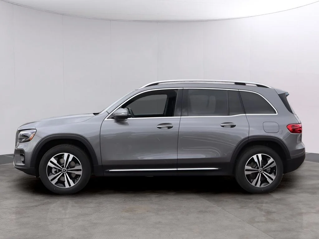New 2026 Mountain Grey Metallic Mercedes-Benz GLB 250 image 4
