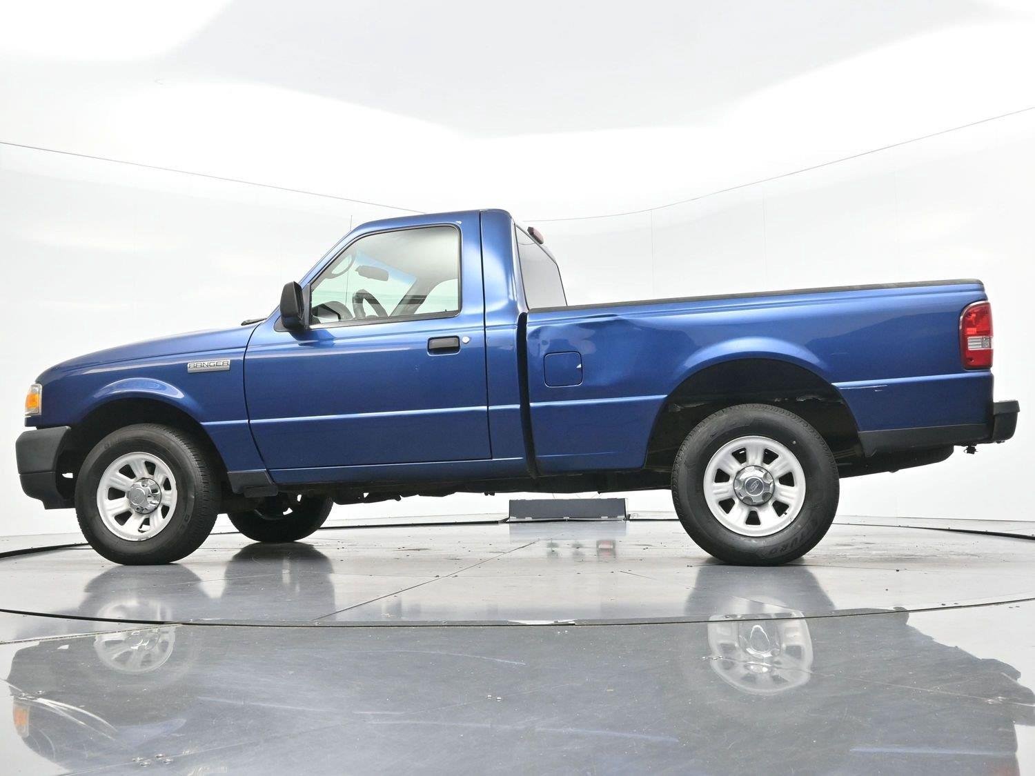 Used 2008  Ford XL image 34
