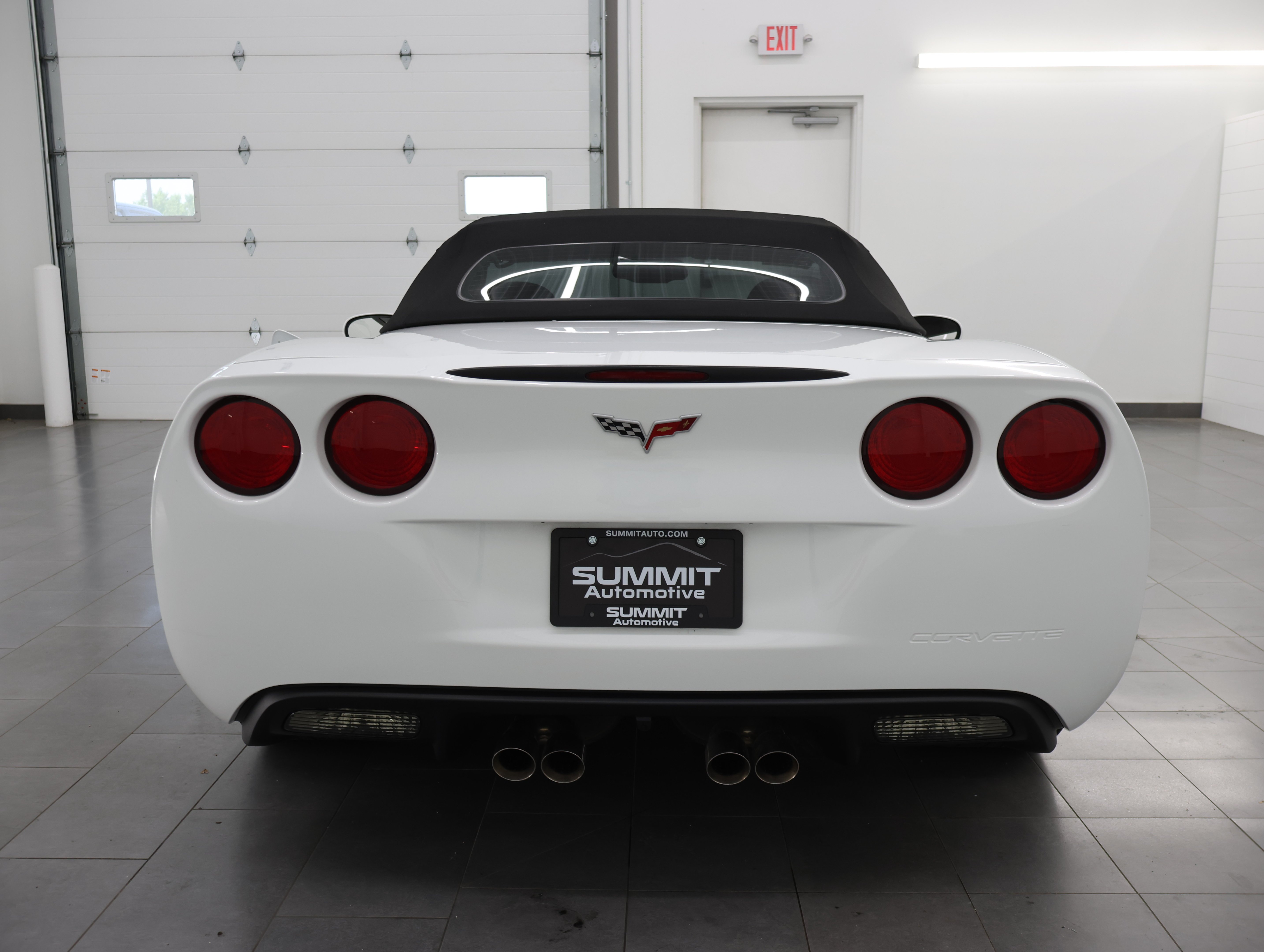 Used 2007 Arctic White Chevrolet  image 26