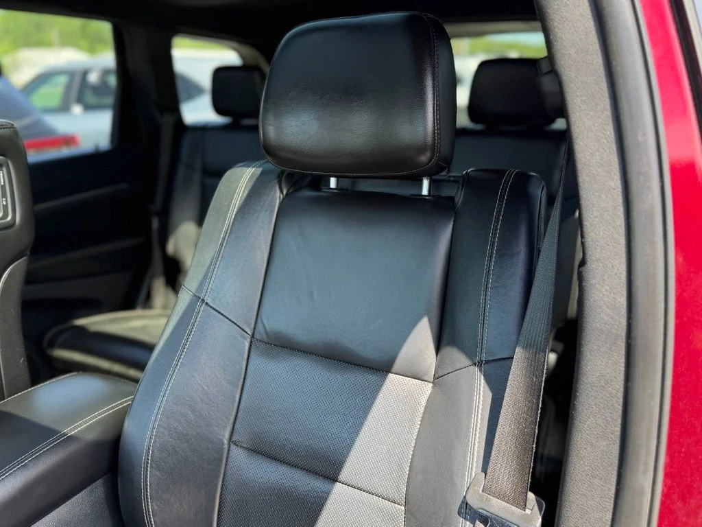 Used 2017 Red Jeep Limited image 11