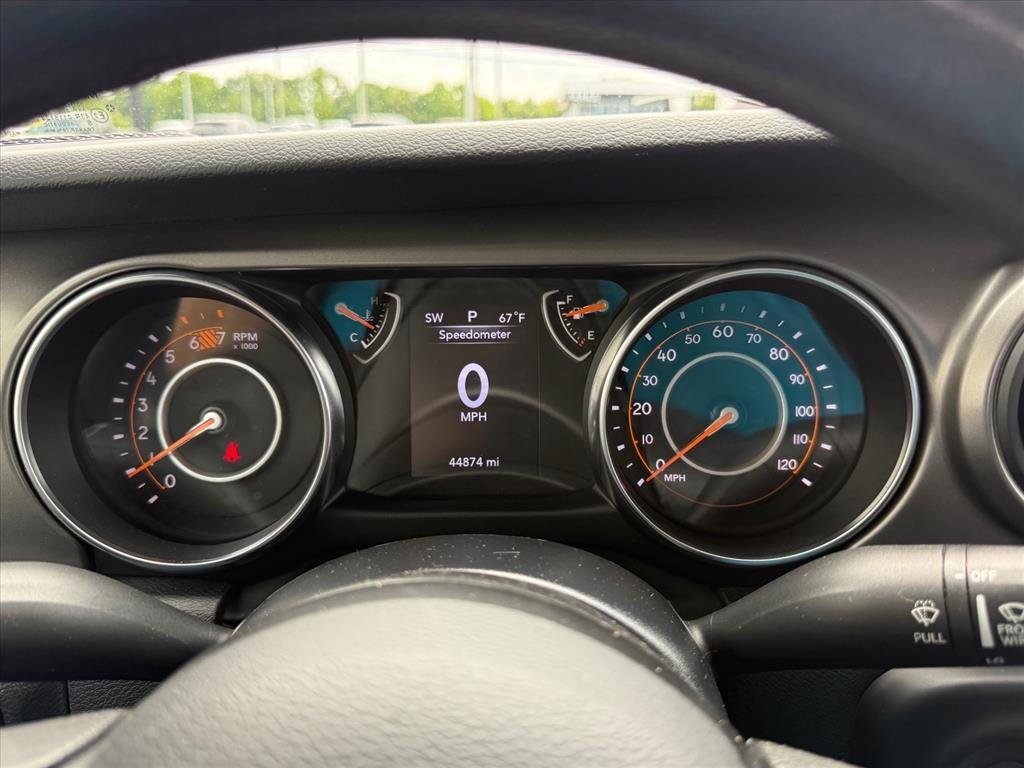 Used 2022 GRAY Jeep Sport image 17