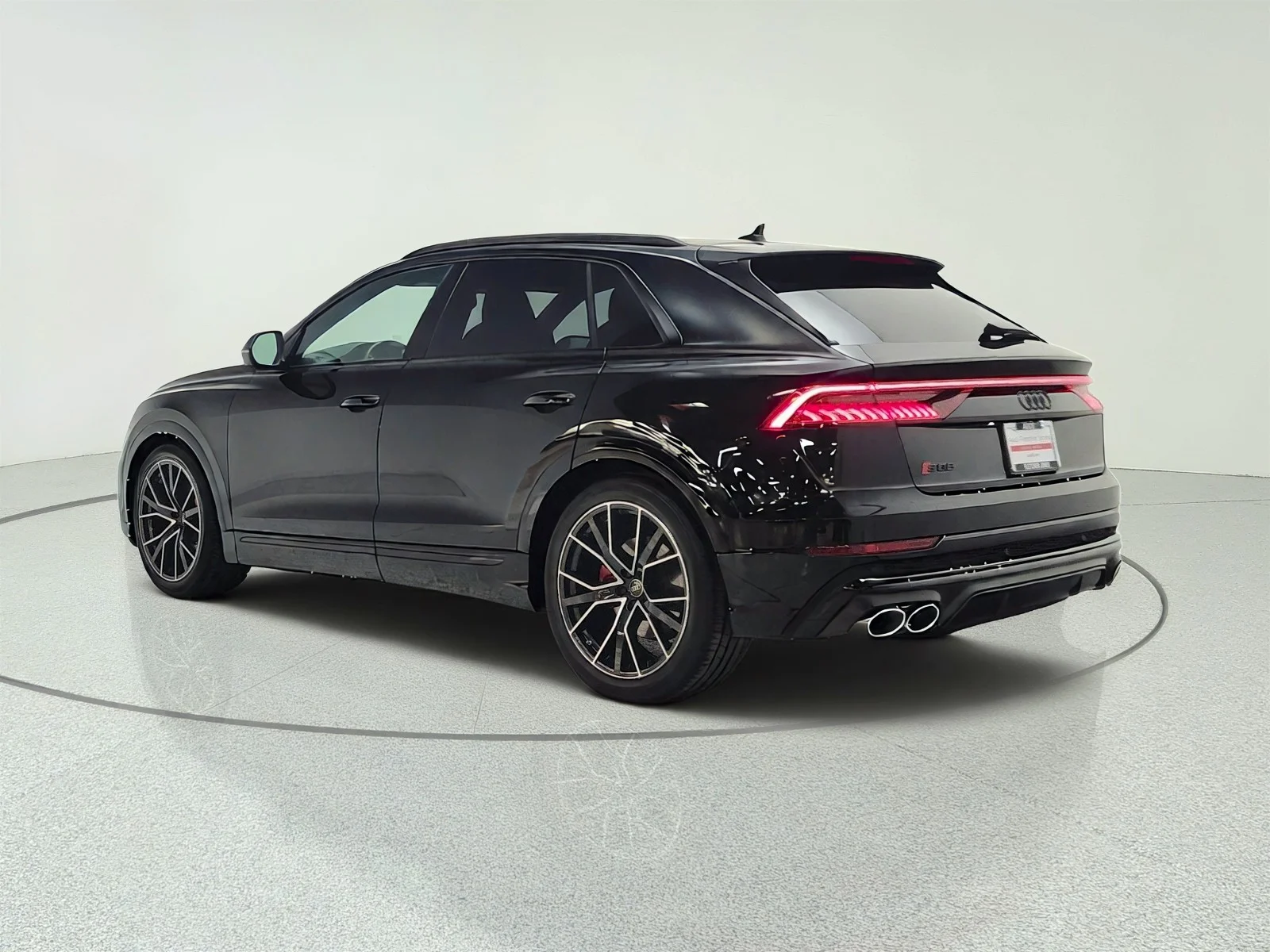 Used 2023 Mythos Black Metallic Audi Premium Plus 4.0 TFSI quattro image 7