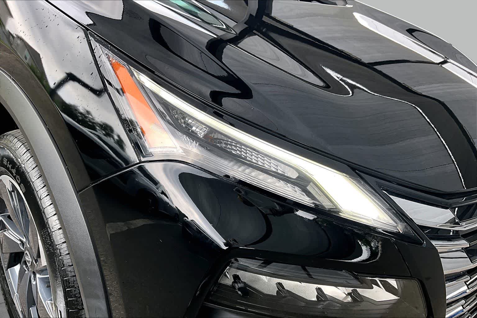 Certified Used 2024 Super Black Nissan SV image 27