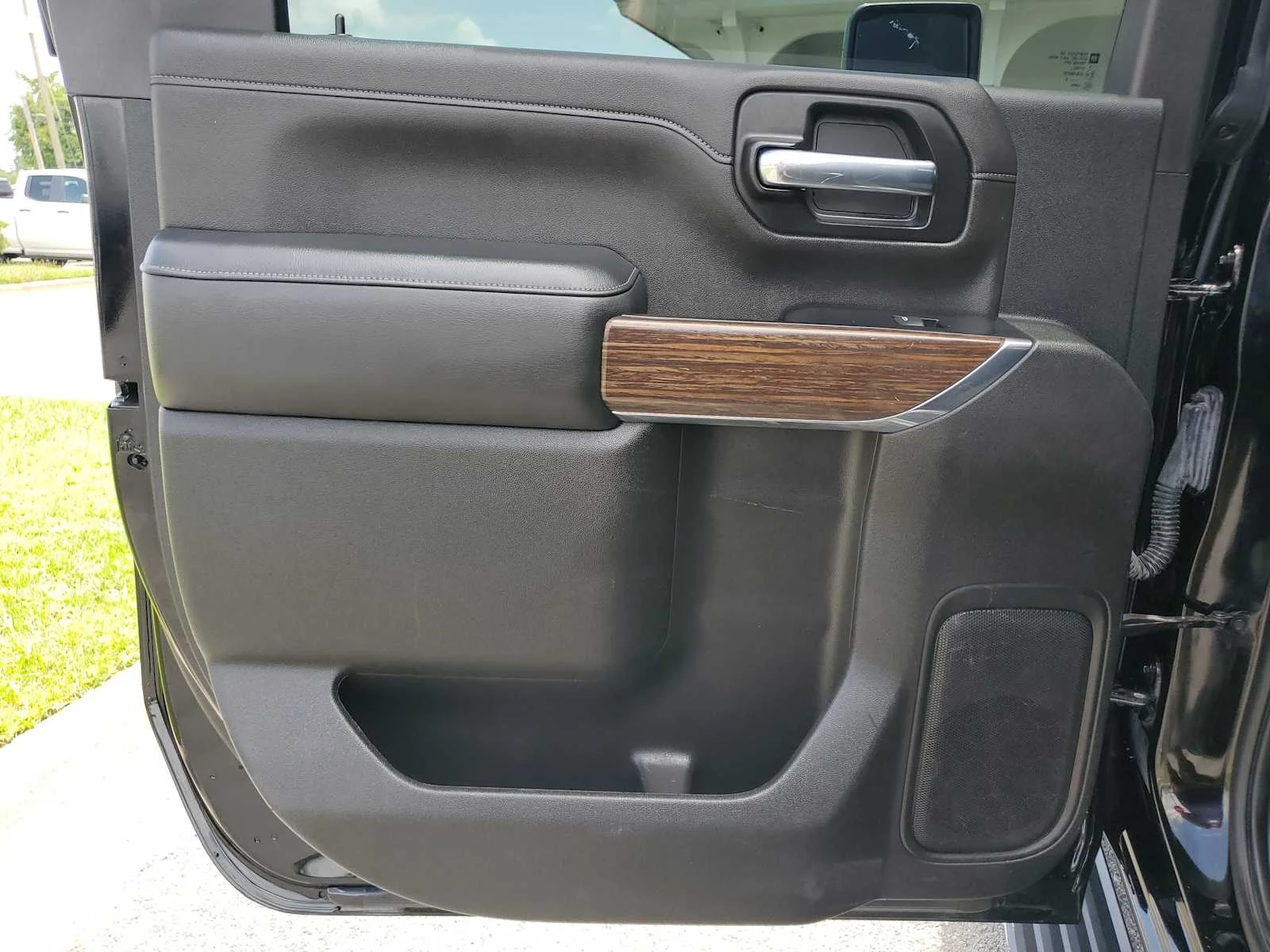 Used 2022 Black Chevrolet High Country image 20