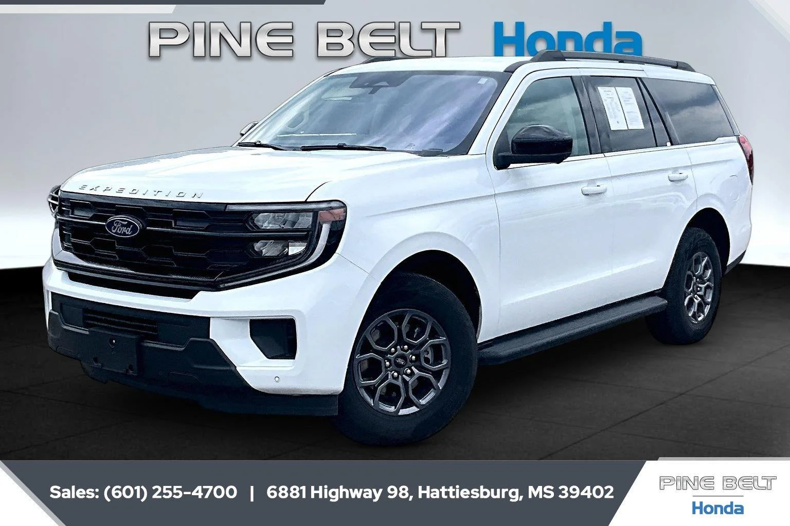 Used 2025 Oxford White Ford Active image 10