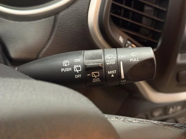 Used 2015 Beige Jeep Limited image 20