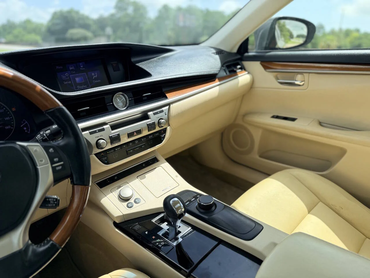 Used 2013 Gray Lexus Base 4dr Sedan image 19