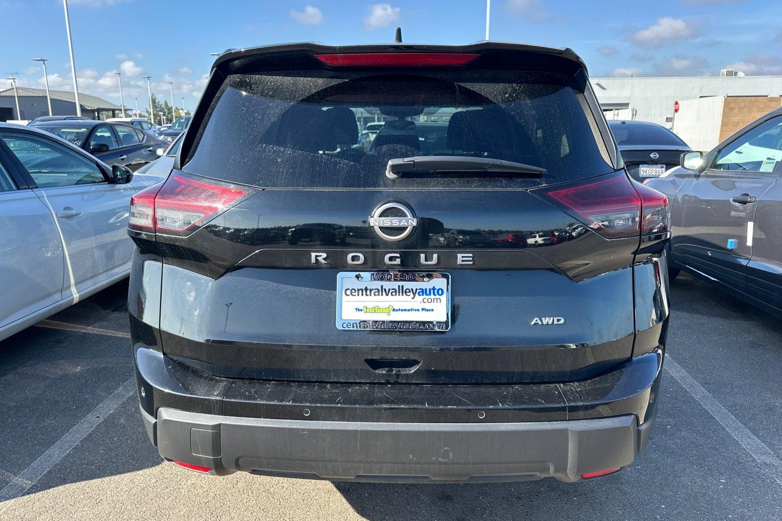 2024 Nissan Rogue S photo 4