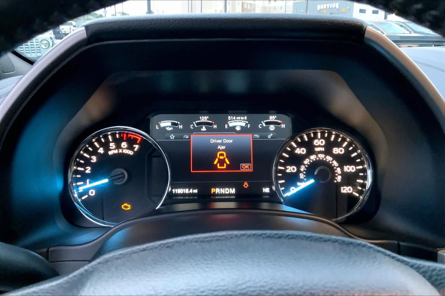 Used 2018 Magnetic Metallic Ford LARIAT image 25