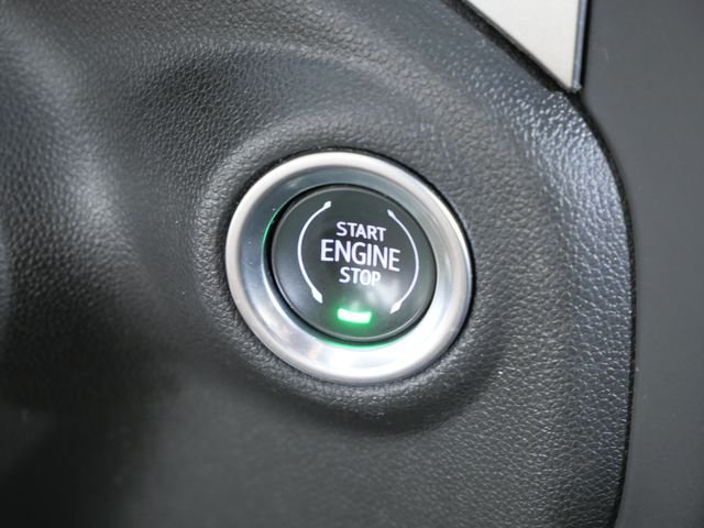 Used 2021 Gray Chevrolet LT image 25