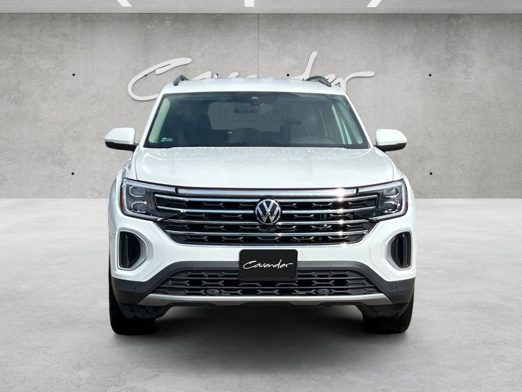 Used 2025  Volkswagen 2.0T SE w/Technology image 18