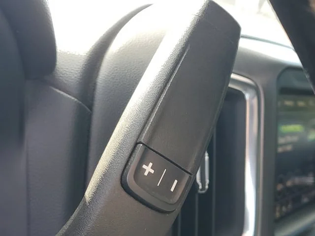 Used 2022 Ebony Twilight Metallic GMC Denali image 19