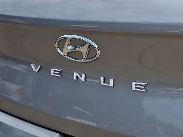 Certified Used 2025 Silver Hyundai SEL image 31