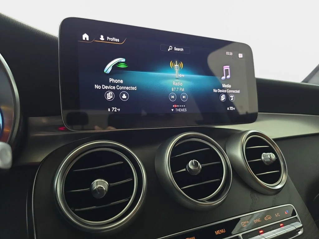 Used 2021 Silver Mercedes-Benz GLC 300 image 23