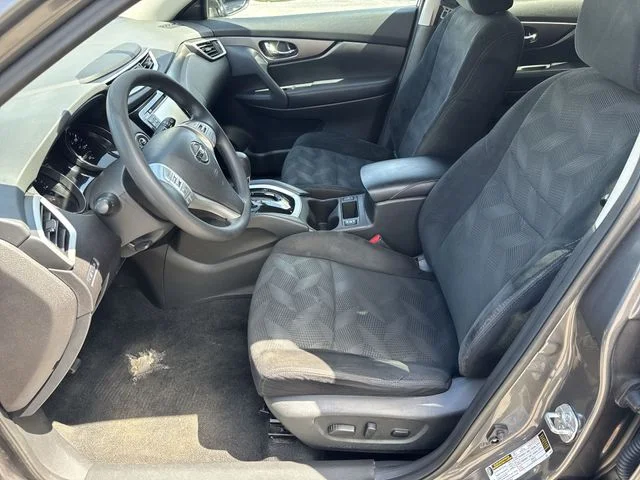Used 2016 Gray Nissan SV image 15