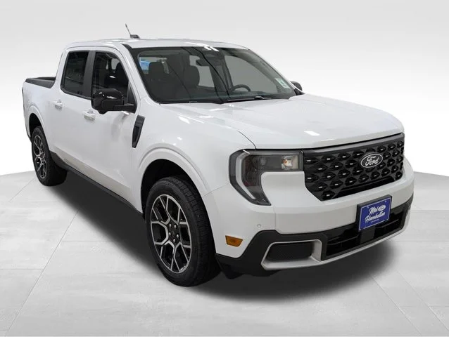 New 2026 Oxford White Ford Lariat® image 53