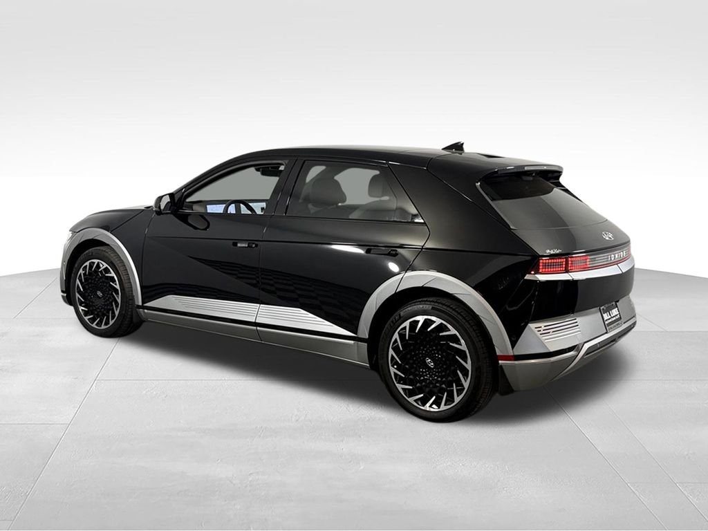 Used 2024 Abyss Black Hyundai Limited image 10