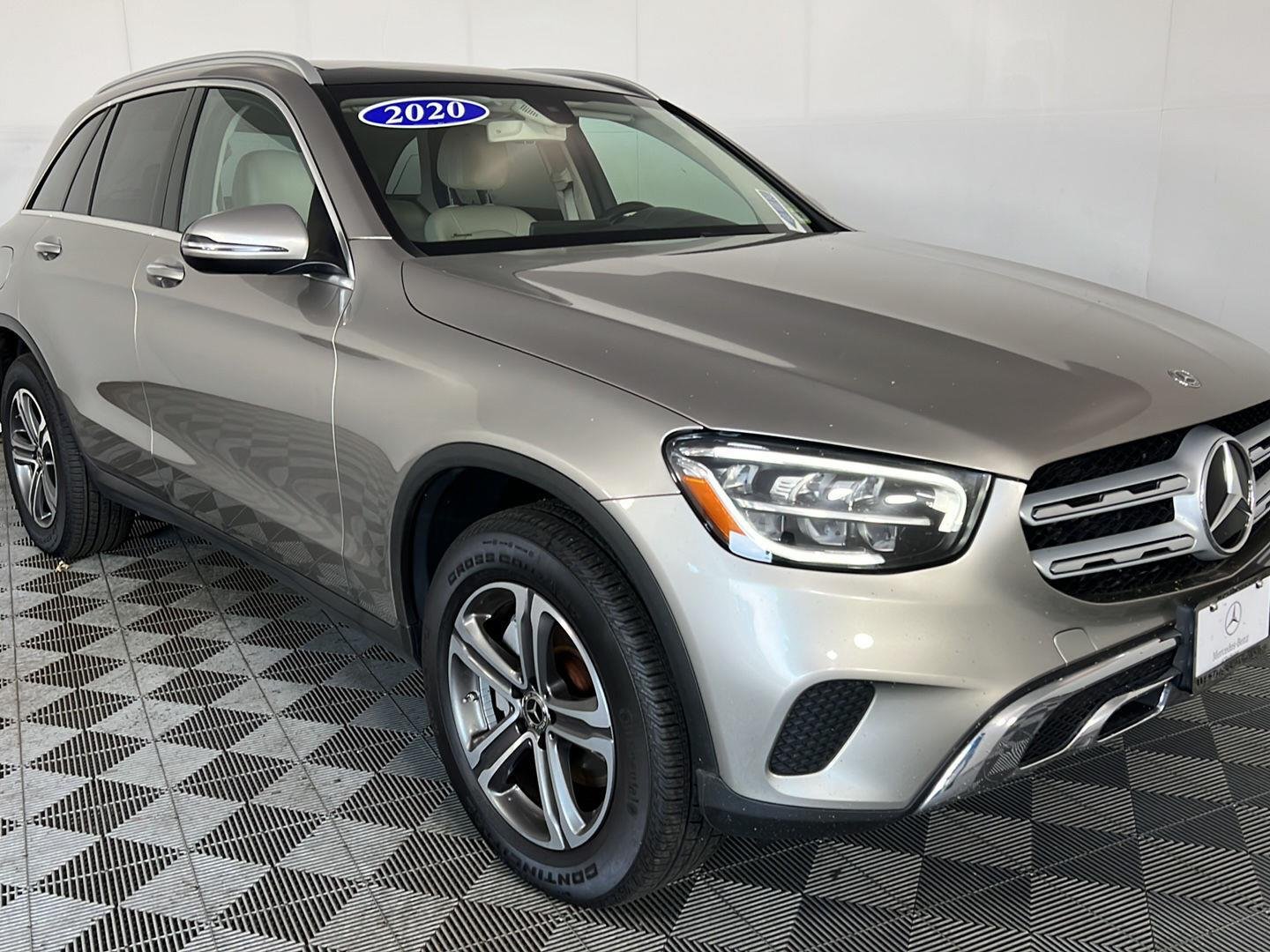 Used 2020 Mojave Silver Metallic Mercedes-Benz GLC 300 image 3