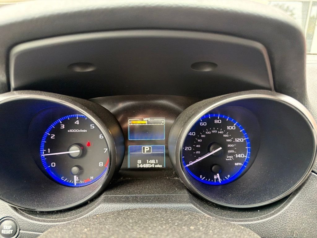 Used 2017 White Subaru 2.5i Premium image 5