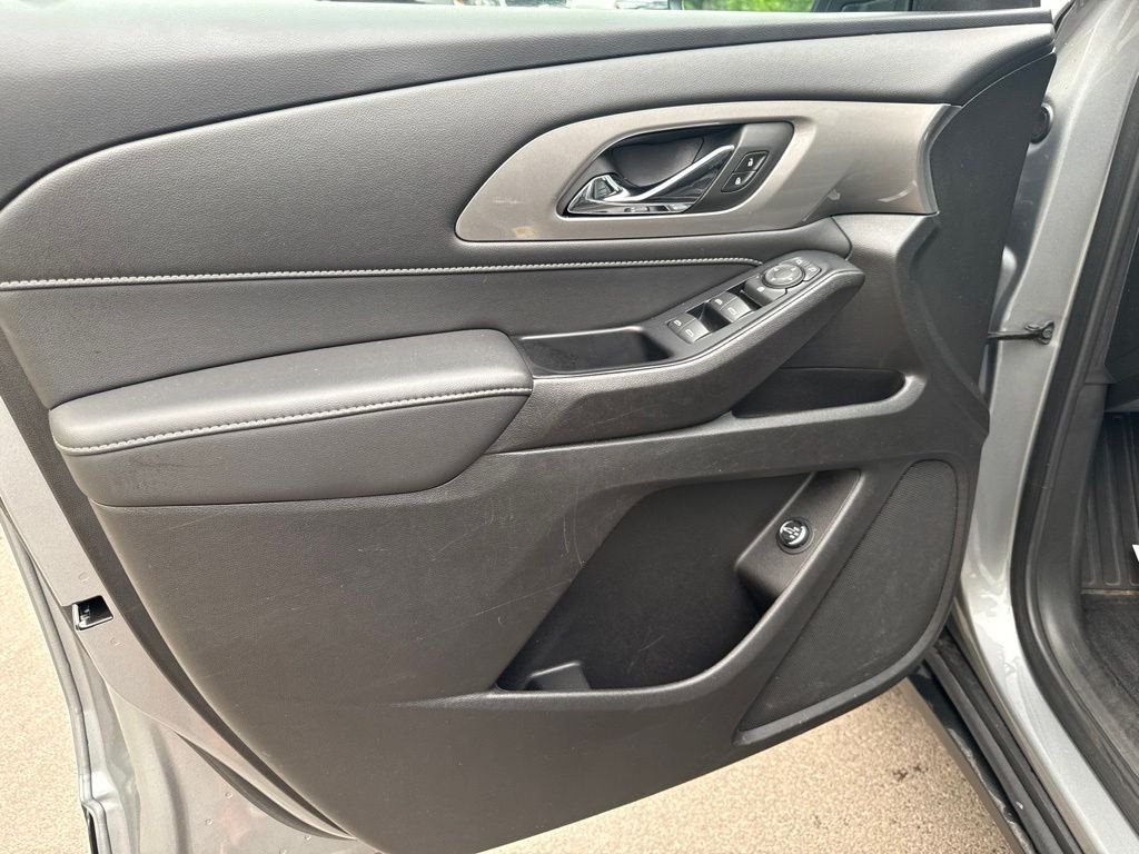 Used 2023 Gray Chevrolet LT Leather image 22