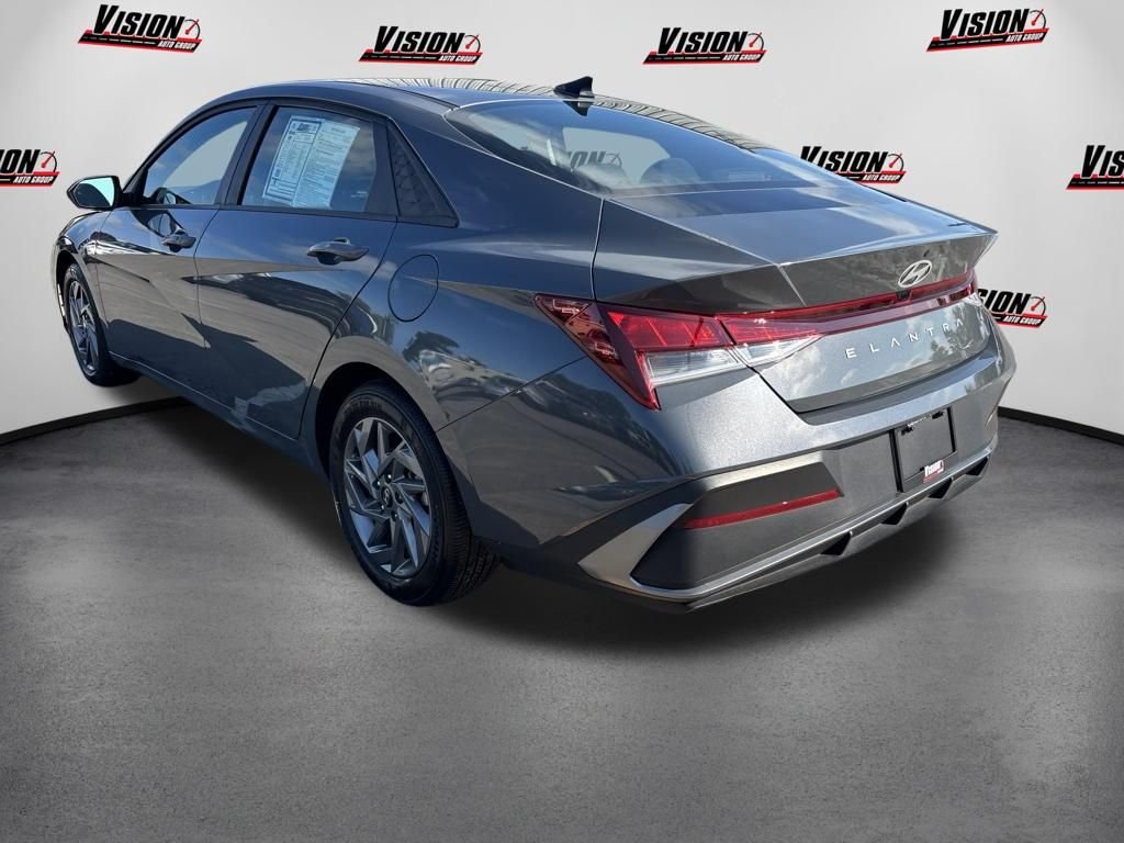 Certified Used 2024 Gray Hyundai SEL image 7