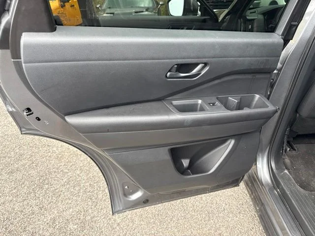 Used 2025 Gray Nissan SV image 18