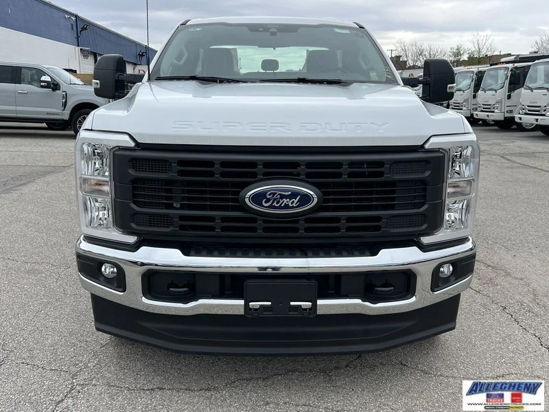 New 2026 Oxford White Ford F-250® XL image 3