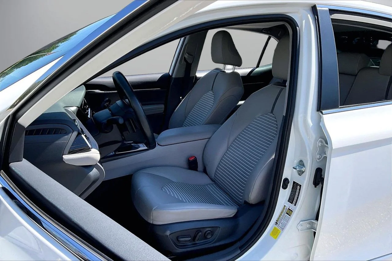 Used 2024 White Toyota SE image 21
