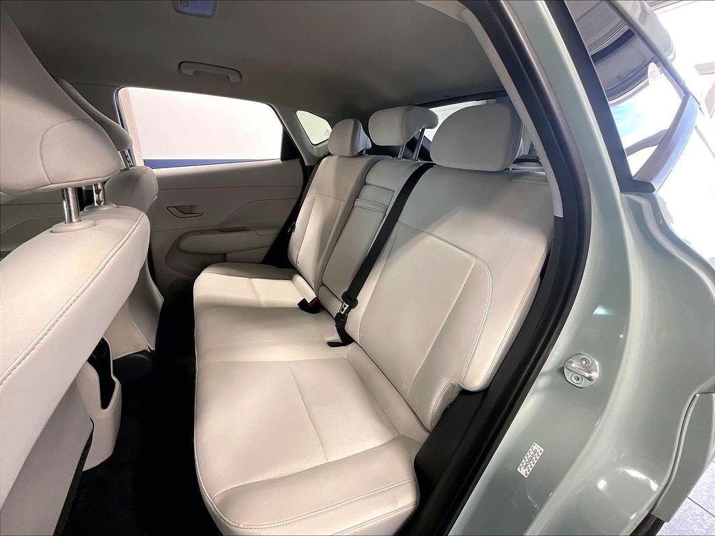 Used 2024 Green Hyundai SEL image 15