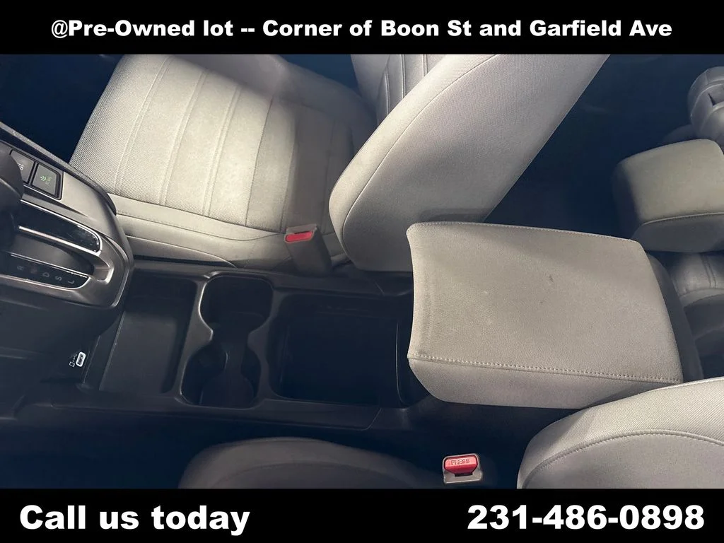 Used 2021  Honda EX image 25