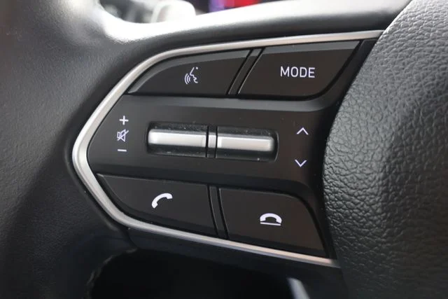 Used 2023 Black Hyundai SEL image 11
