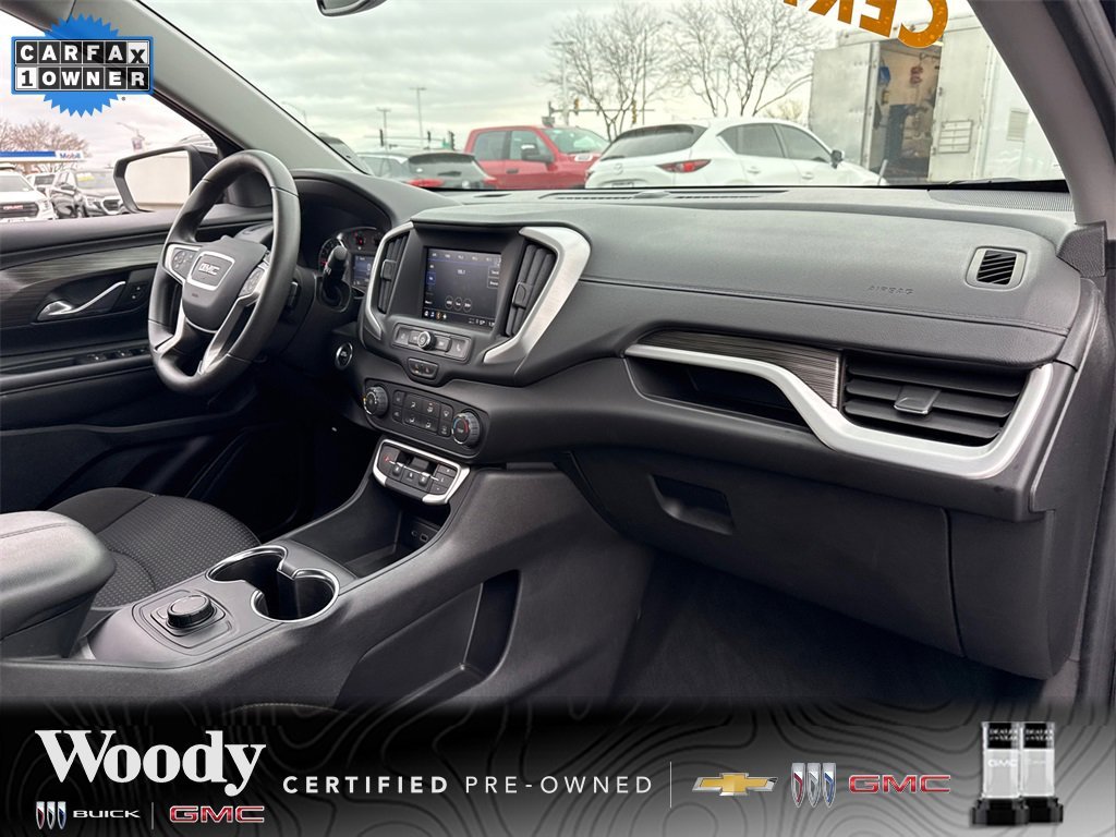 2024 GMC TERRAIN - Image 35