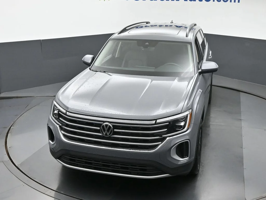 Used 2026  Volkswagen 2.0T SE w/Technology image 34