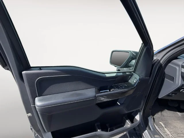 Used 2022 Gray Ford XLT image 11