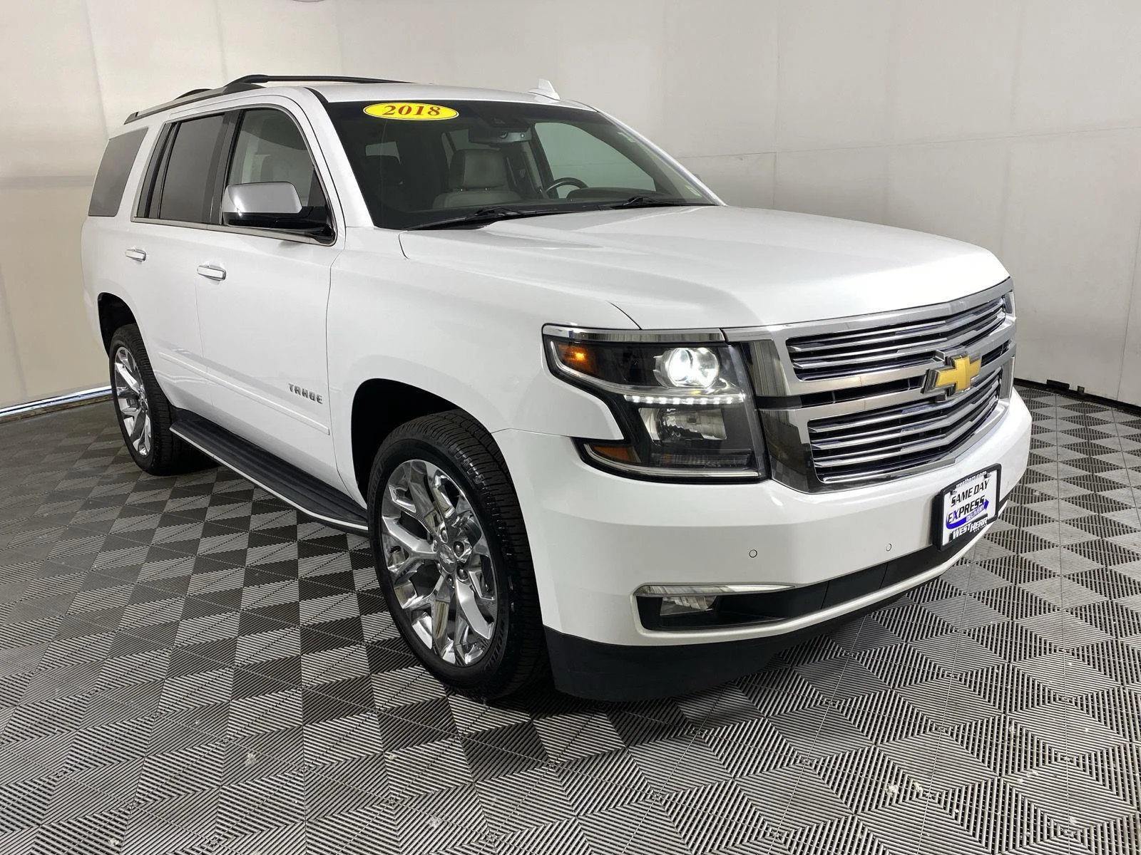 Used 2018 Summit White Chevrolet Premier image 11