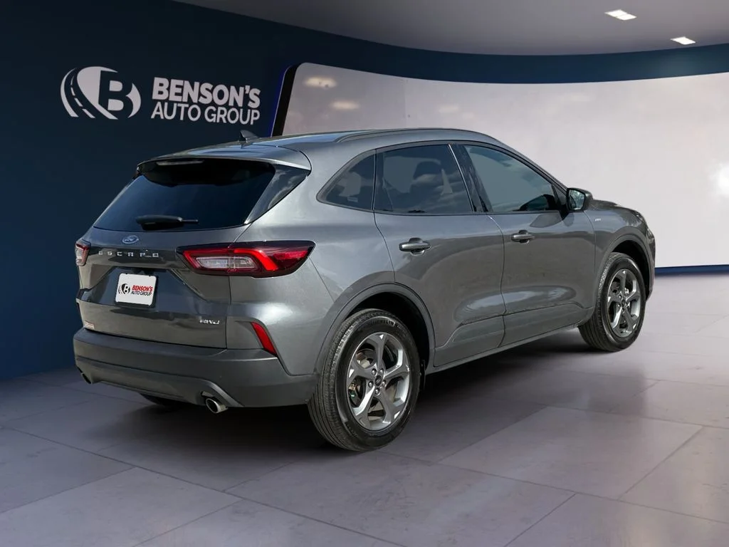 Used 2025 Gray Ford ST-Line image 5