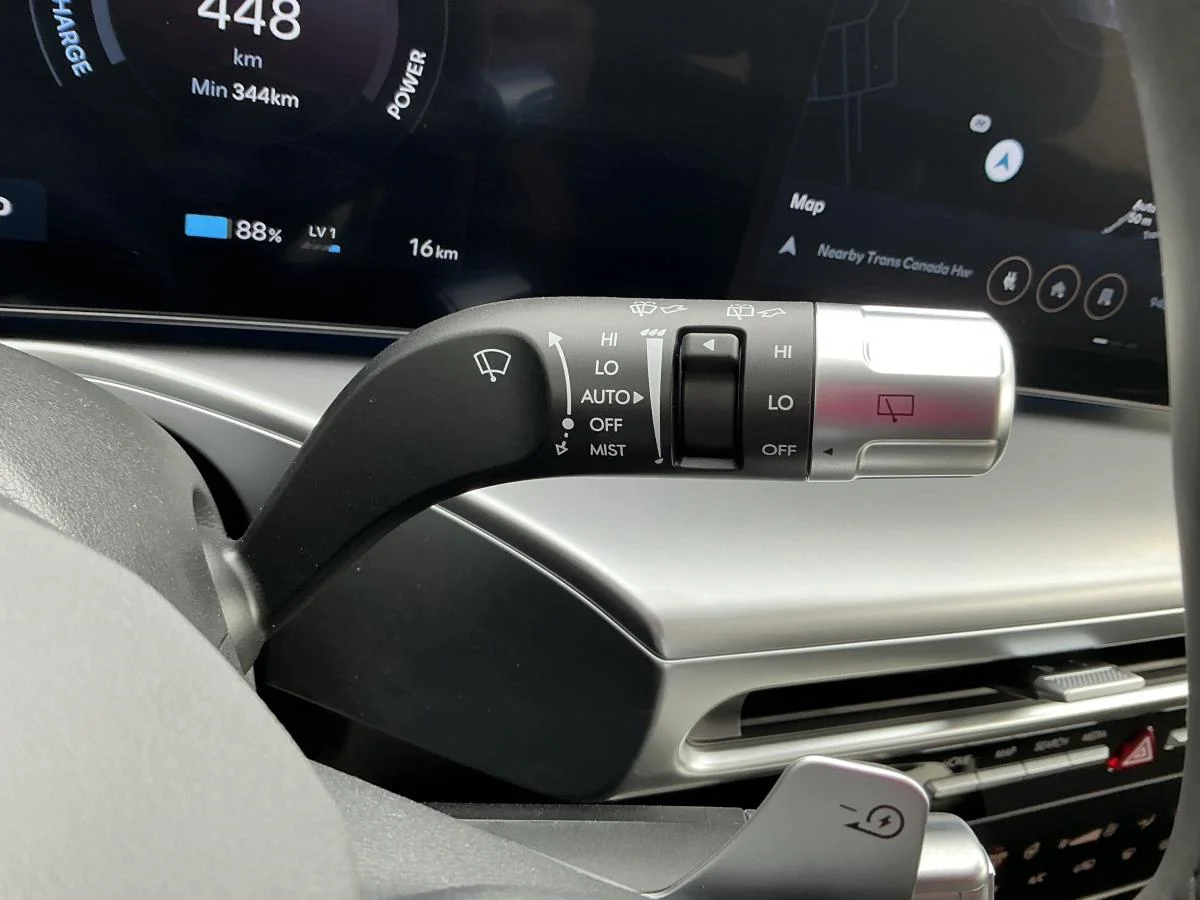 New 2026 White Hyundai Preferred image 24